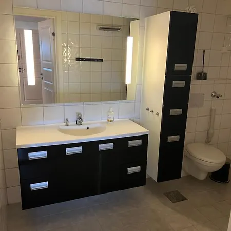Flott Hytte Med Badestamp. Holiday home *